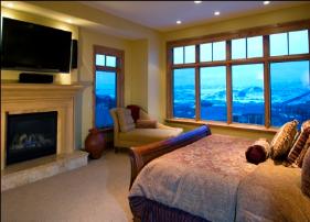 The Canyons vacation rental - master bedroom