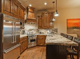 The Canyons Ski Resort Vacation Rental - Juniper Kitchen