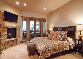 The Canyons Ski Resort Vacation Rental - Juniper Bedroom