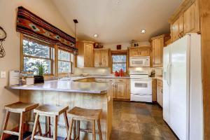 Park City Vacation Rental - Kitchen