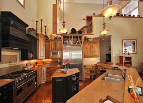 Solitude Vacation Rental - Kitchen