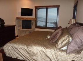 Park City Vacation Rental - Juniper Landing Bedroom