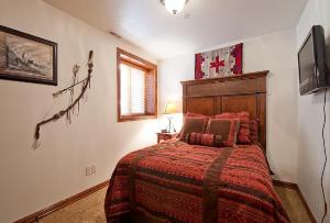 Park City Vacation Rentals - 5th Bedroom with Queen Bed